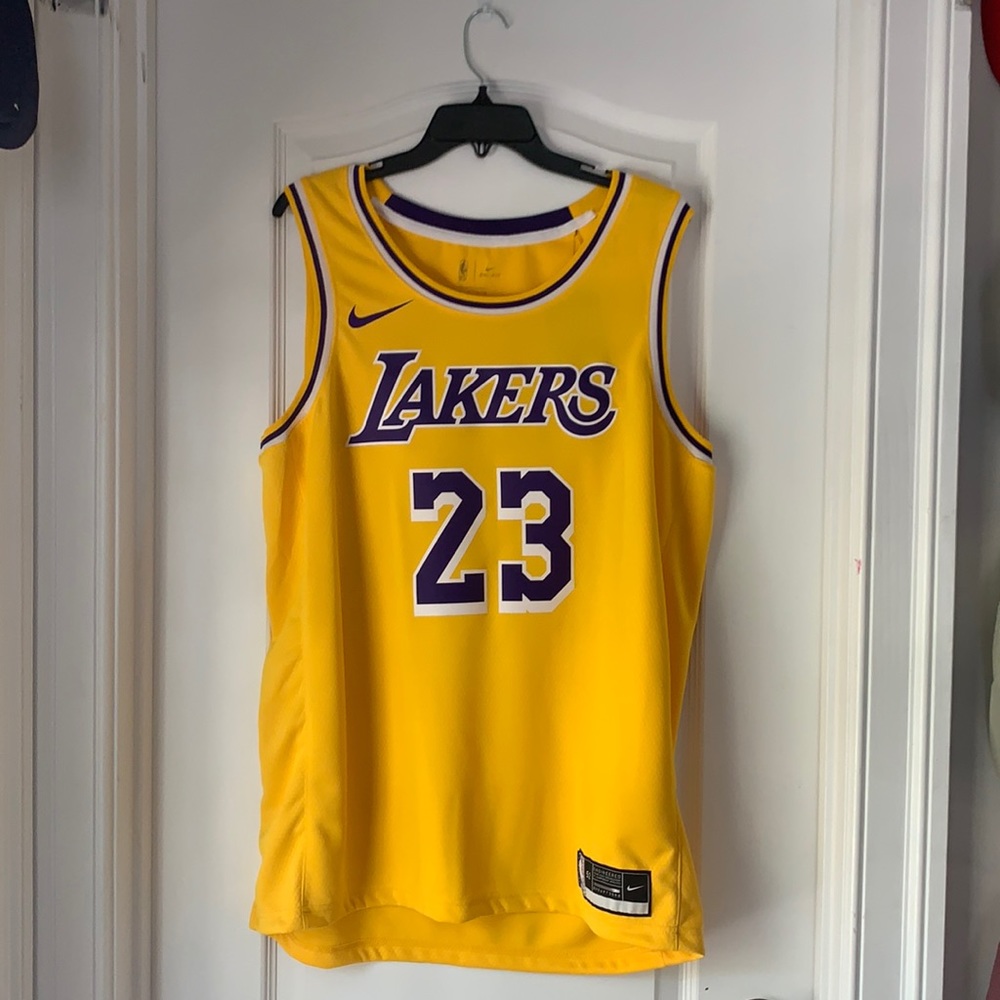 Nike Los Angeles Lakers Lebron James 23 Jersey XL